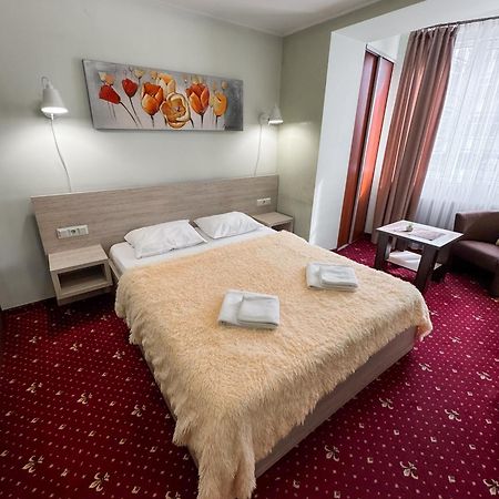 Apartments Deluxe Iwano-Frankiwsk Exterior foto