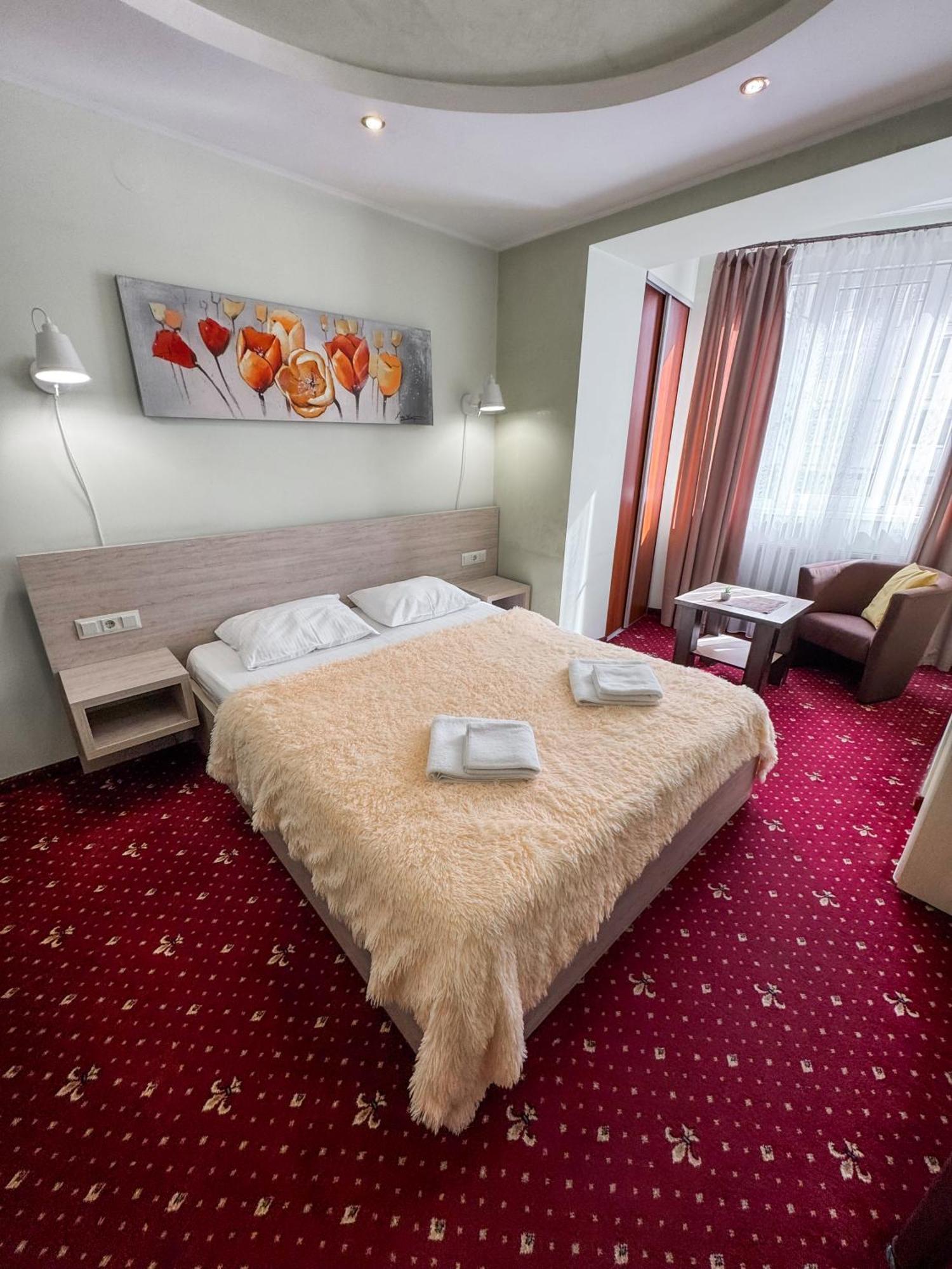 Apartments Deluxe Iwano-Frankiwsk Exterior foto