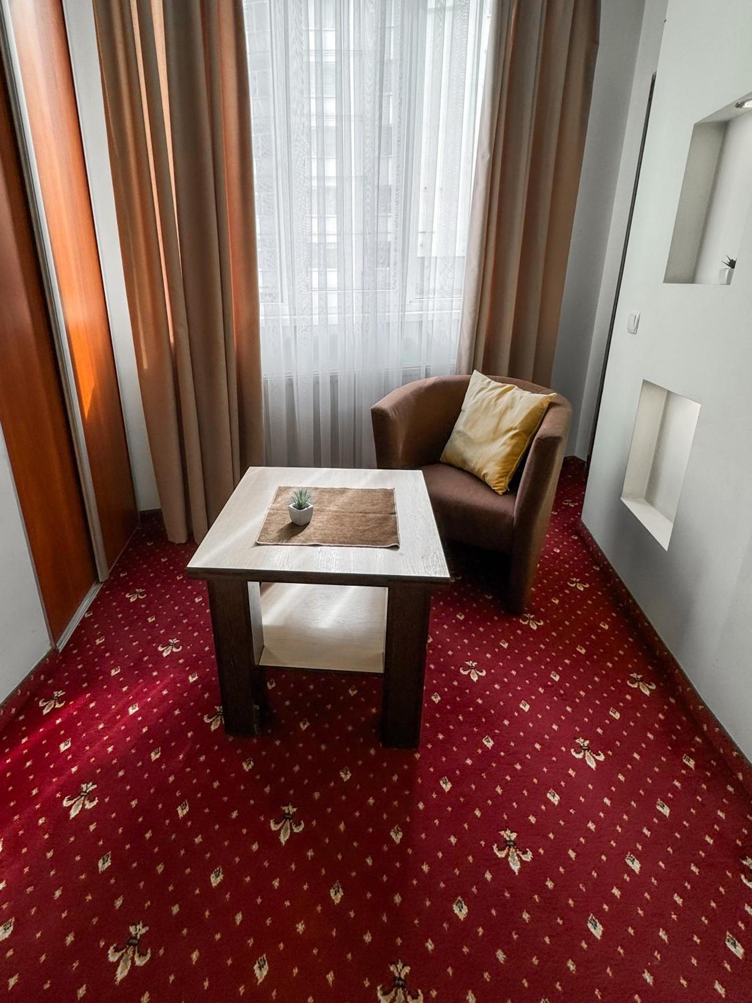 Apartments Deluxe Iwano-Frankiwsk Exterior foto